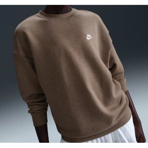 Nike Sportswear Club Fleece Loose Crew Neck Sweatshirt Women Size Medium NWT - Picture 1 of 16